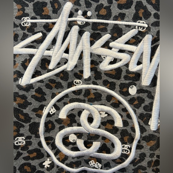 Stussy Women’s Grey Leopard Print Crewneck Sweatshirt - Picture 2 of 5